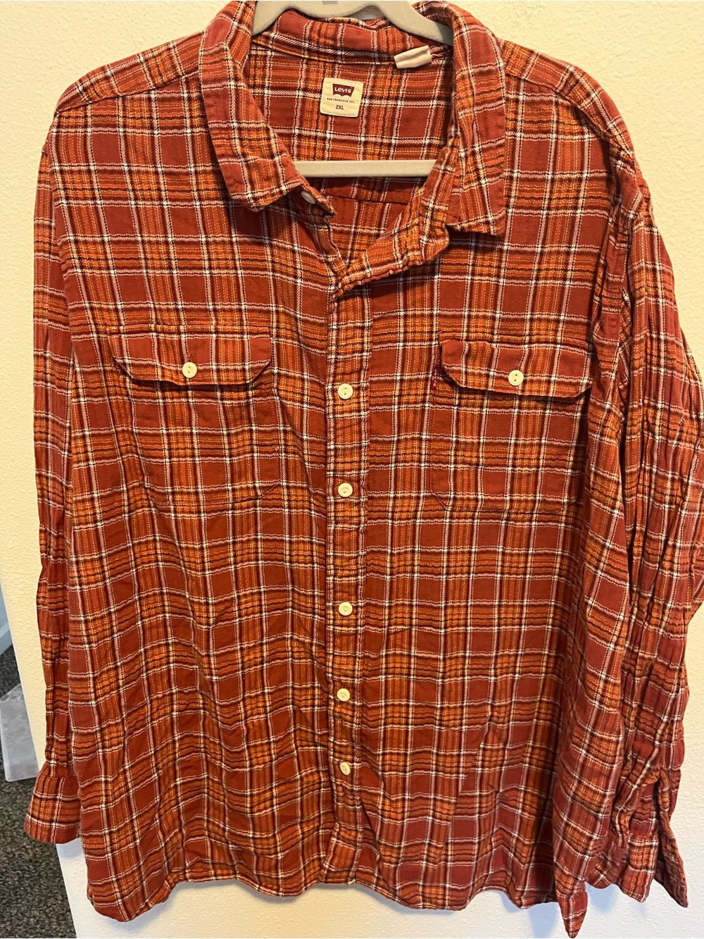Levi's Men's Orange Plaid Long-Sleeve Button-Down Shirt